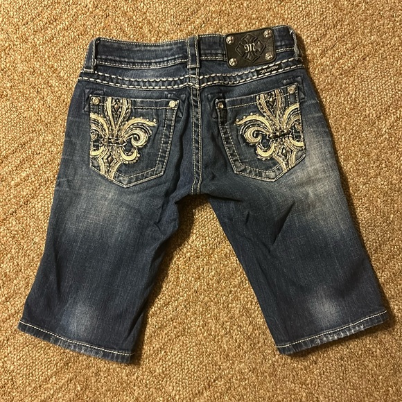 Miss Me Bermuda Shorts Size 25 (3) - Picture 1 of 5